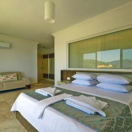 Sleeps 17 Pool Air Con Wifi