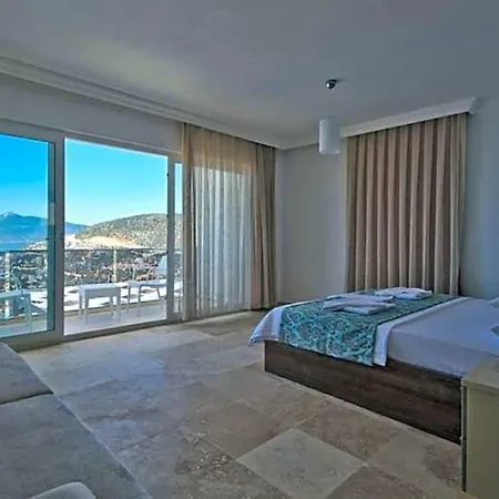 فيلة Sleeps 17 Pool Air Con Wifi كالكان