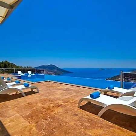 فيلة Sleeps 17 Pool Air Con Wifi *