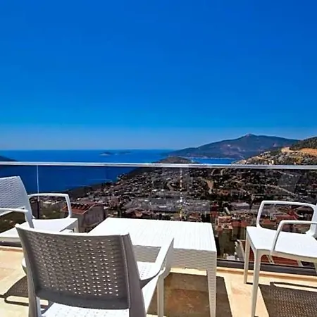 Sleeps 17 Pool Air Con Wifi * كالكان