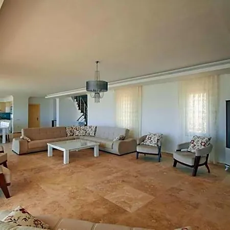 Sleeps 17 Pool Air Con Wifi *